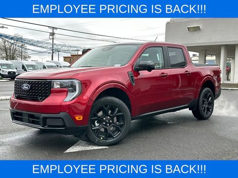 New 2026 Ford Maverick Lariat w/ Black Appearance Package AWD/4WD image 1