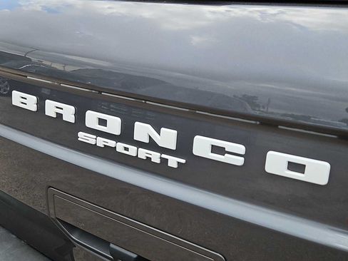 Used 2021 Ford Bronco Sport Outer Banks w/ Outer Banks Package AWD/4WD image 11