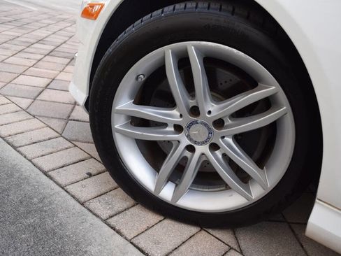 Used 2014 Mercedes-Benz C 300 4MATIC Sedan image 82