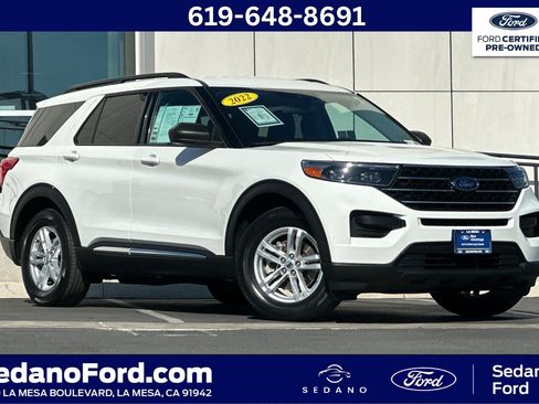 Certified 2022 Ford Explorer XLT image 1