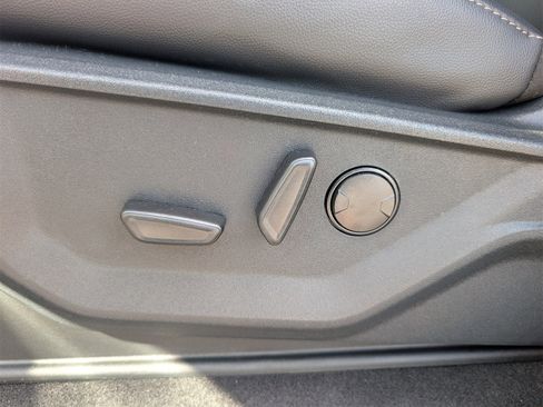 New 2025 Ford F150 Lariat w/ Equipment Group 501A Mid image 15