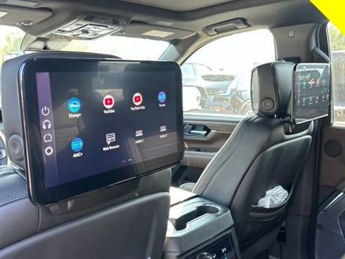 Used 2026 GMC Yukon Denali Ultimate AWD/4WD image 18
