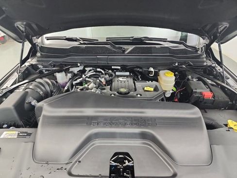 New 2025 RAM 2500 Tradesman image 34