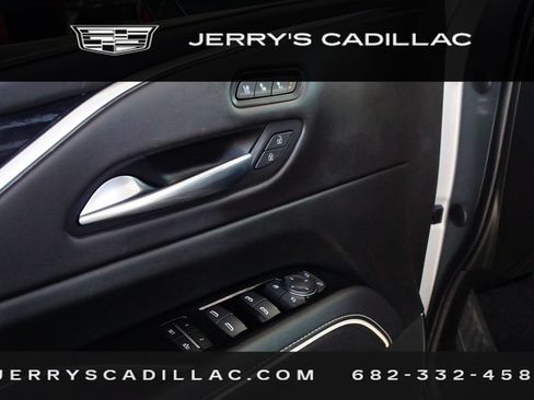 Used 2023 Cadillac Escalade V AWD/4WD image 19