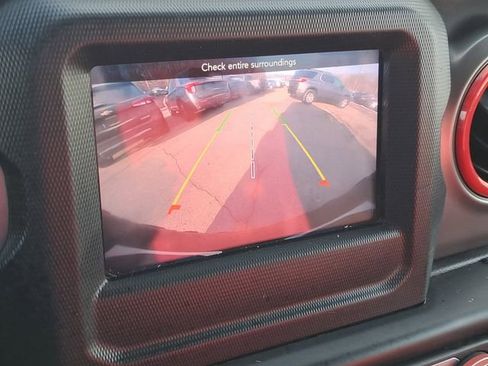 Used 2022 Jeep Wrangler Sport S image 15