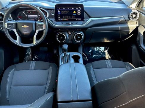 Used 2023 Chevrolet Blazer LT image 9