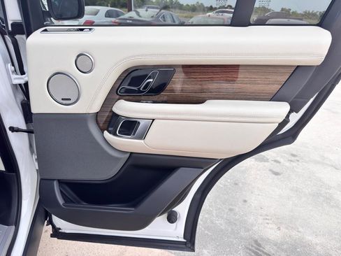 Used 2019 Land Rover Range Rover Supercharged AWD/4WD image 19