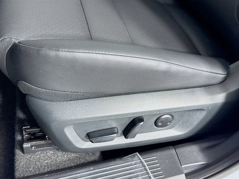 New 2026 Nissan Rogue SV image 21