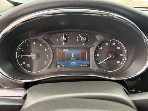 Used 2022 Buick Encore Preferred w/ Safety Package image 28