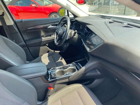 Used 2022 Buick Envision Preferred FWD image 21