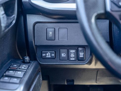 Used 2022 Toyota Tacoma TRD Off-Road image 20