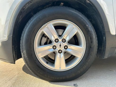 Used 2019 Chevrolet Trax LT w/ LT Convenience Package FWD image 26