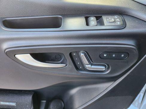 Used 2025 Mercedes-Benz Sprinter 2500 image 52