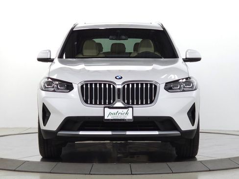 Used 2024 BMW X3 xDrive30i w/ Premium Package w/ZPA AWD/4WD image 2