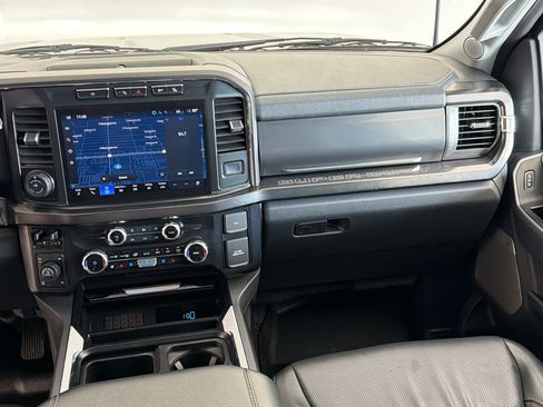 Used 2024 Ford F250 Lariat w/ Lariat Ultimate Package AWD/4WD image 18