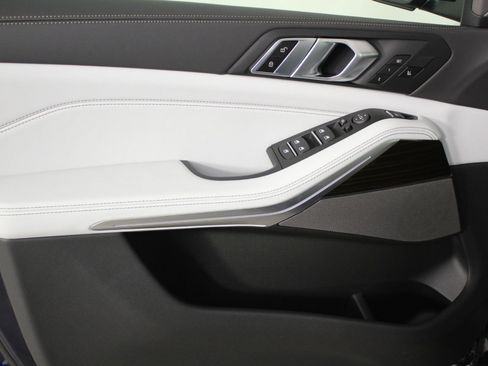 New 2026 BMW X5 sDrive40i w/ Climate Comfort Package image 12