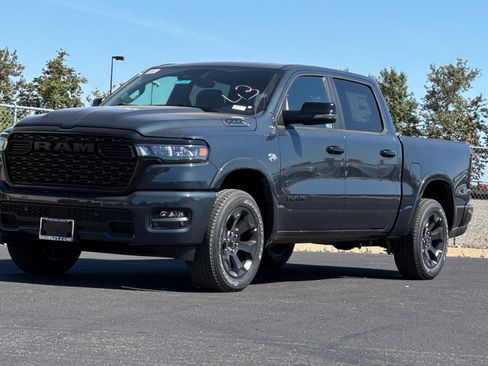 New 2026 RAM 1500 Big Horn AWD/4WD image 7