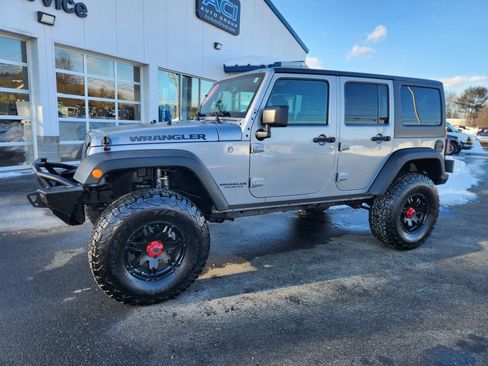 Used 2017 Jeep Wrangler Unlimited Sport image 6