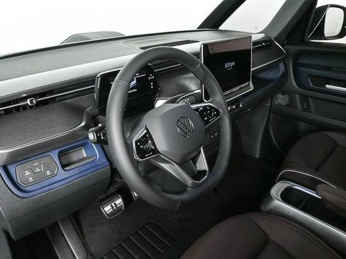 New 2025 Volkswagen ID. Buzz Pro S image 7