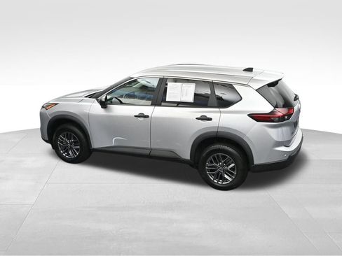 Used 2024 Nissan Rogue S AWD/4WD image 33
