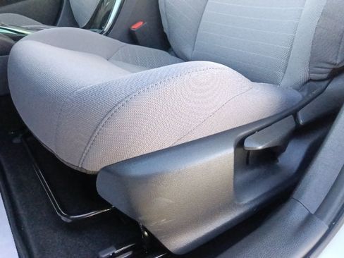 Used 2025 Toyota Corolla SE image 16