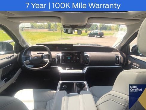 Used 2025 Ford Expedition Max Platinum w/ Driver's Package AWD/4WD image 29