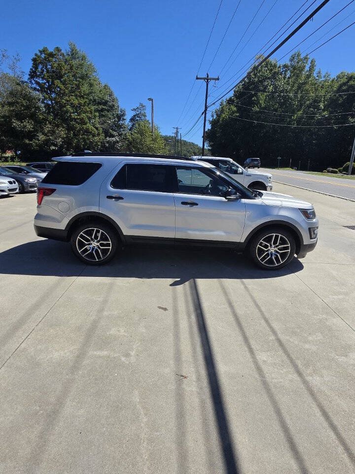 Used 2016 Ford Explorer Sport w/ Equipment Group 401A AWD/4WD image 6