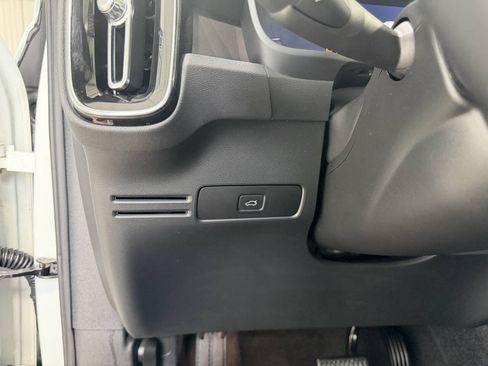 Used 2023 Volvo C40 P8 Recharge Ultimate AWD/4WD image 21