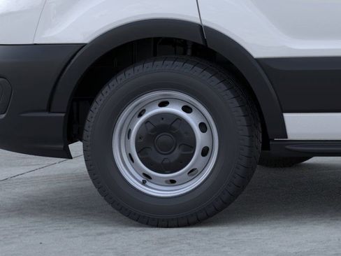 New 2025 Ford Transit 250 Low Roof RWD image 19
