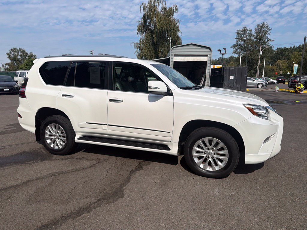 Used 2017 Lexus GX 460 Premium w/ Premium Package AWD/4WD image 8