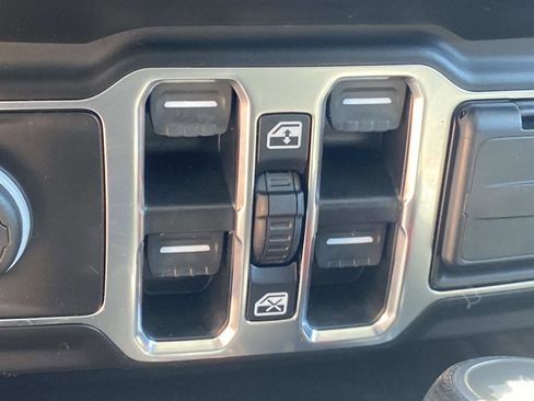 Certified 2021 Jeep Wrangler Unlimited Sport AWD/4WD image 31