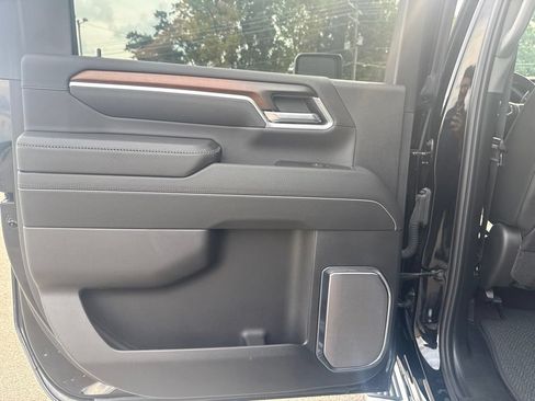 Used 2025 GMC Sierra 2500 Denali AWD/4WD image 32