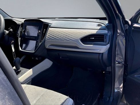 Used 2025 Subaru Forester AWD/4WD image 21