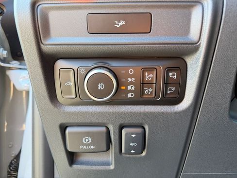 Used 2026 Ford F150 Lariat AWD/4WD image 19