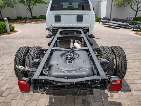 Used 2022 RAM 5500 Tradesman w/ Max Tow Package RWD image 18
