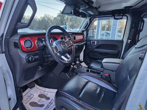 Used 2019 Jeep Wrangler Unlimited Rubicon w/ Dual Top Group image 9