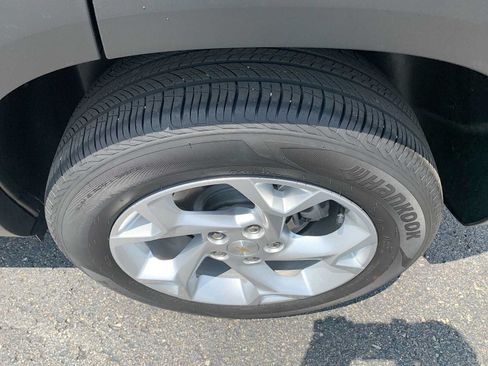 Certified 2024 Chevrolet Trax LS w/ LS Convenience Package FWD image 29