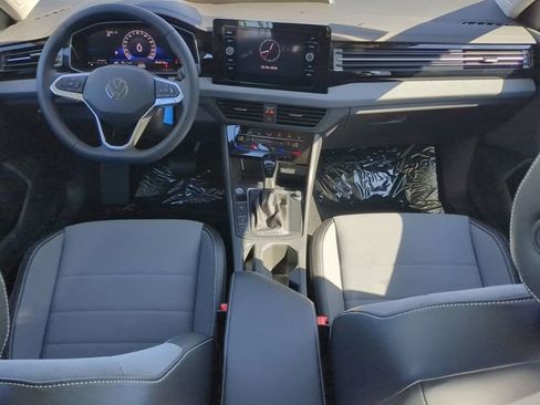 New 2026 Volkswagen Jetta SE FWD image 12