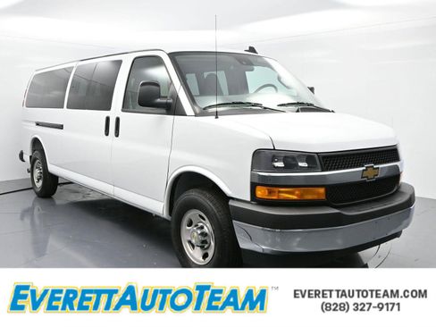 Used 2025 Chevrolet Express 3500 LT w/ LT Preferred Equipment Group image 1