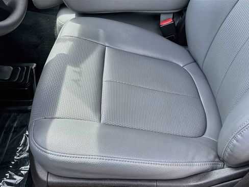Used 2016 Ford F550 4x4 Crew Cab Super Duty image 14