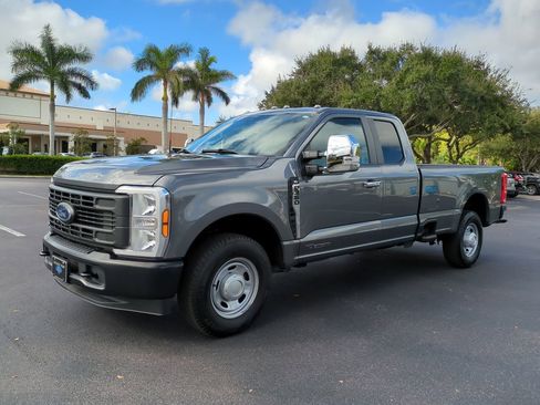 Used 2024 Ford F350 XL image 8