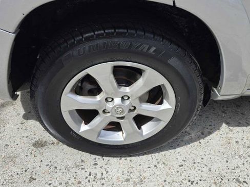 Used 2009 Toyota RAV4 Limited image 12