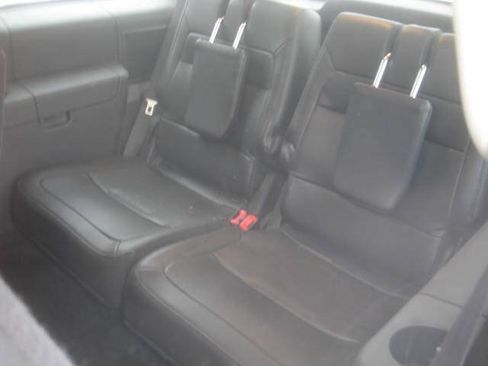 Used 2018 Ford Flex Limited AWD/4WD image 11