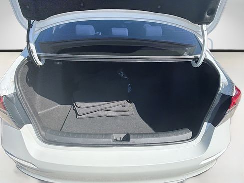 Certified 2022 Honda Civic LX image 25