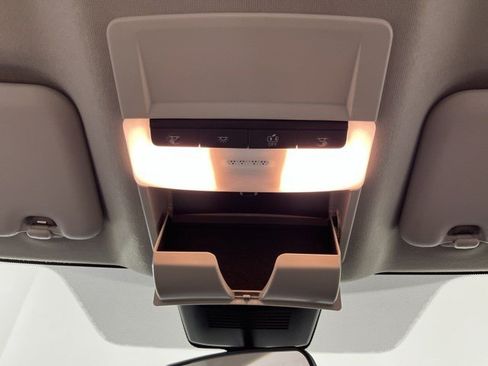 Used 2025 Nissan Sentra S FWD image 29
