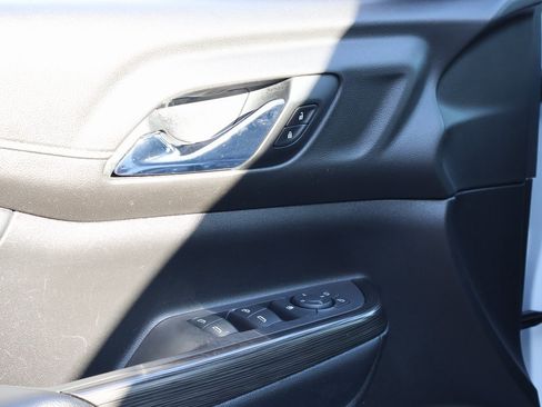 Used 2019 GMC Acadia SLT image 24