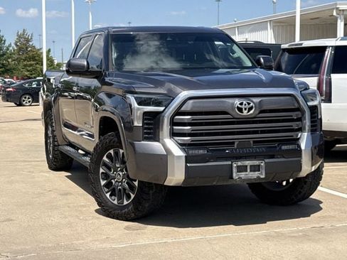 Used 2022 Toyota Tundra Limited w/ Power Package AWD/4WD image 2