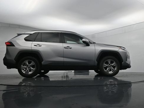 Used 2024 Toyota RAV4 XLE AWD/4WD image 39