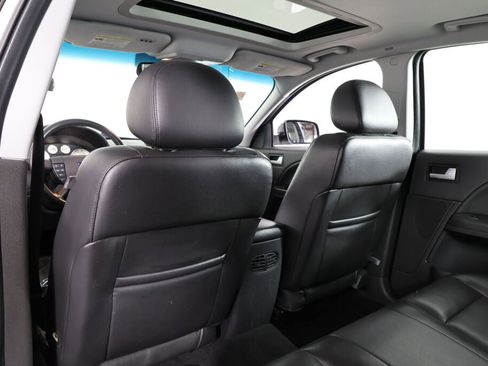 Used 2005 Ford Five Hundred Limited image 14