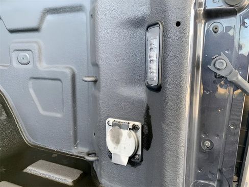 Used 2024 GMC Sierra 1500 AT4 w/ AT4 Premium Package image 24